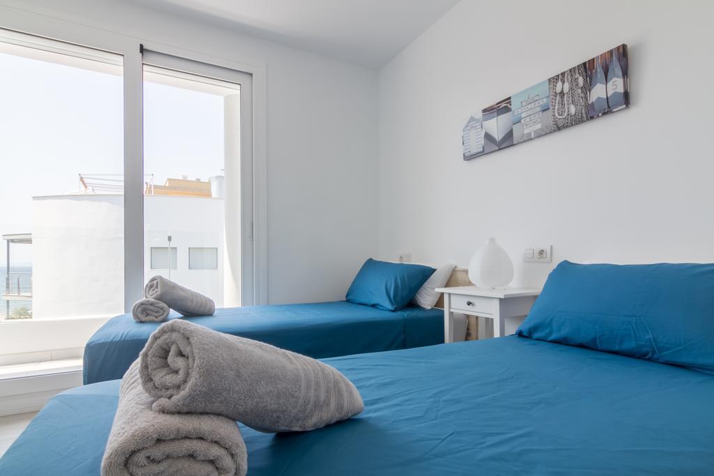 Vista Roses Mar - Vent De Mar Apartment Room photo